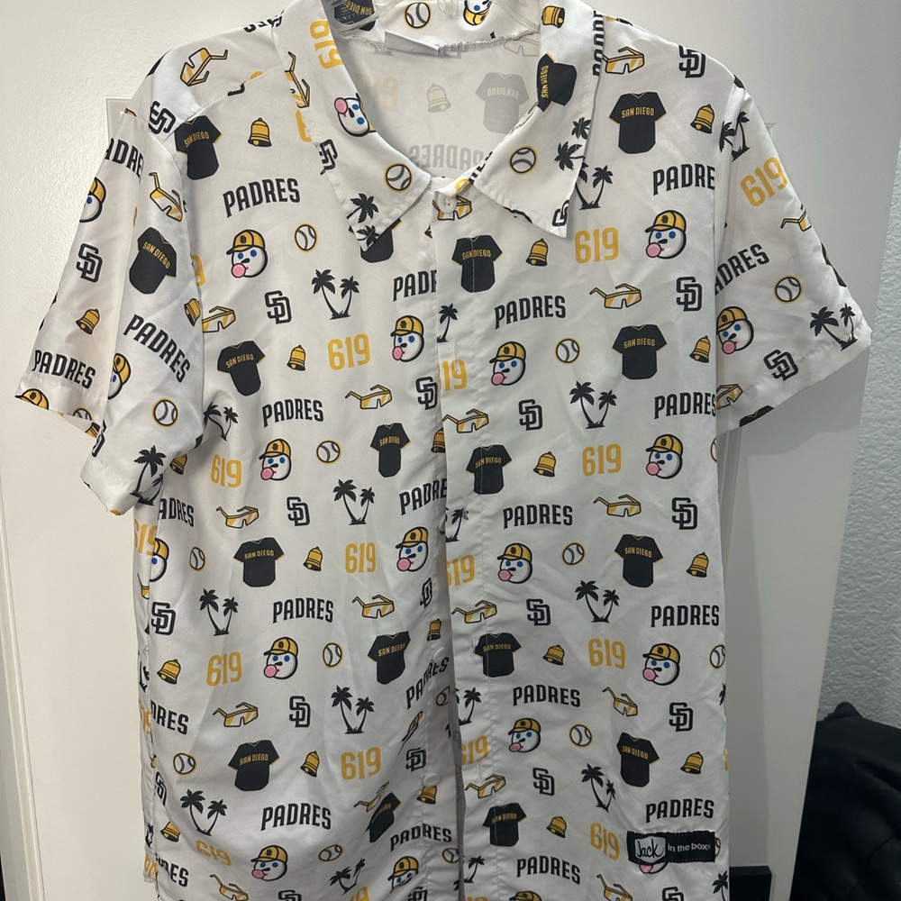 San Diego Padres x Jack in the Box button up shirt size medium GREAT condition